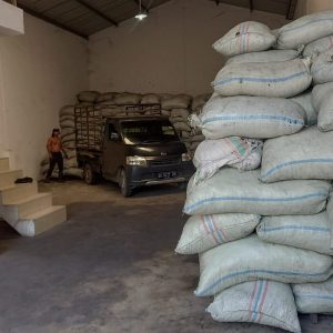 Supplier of Coconut Charcoal Briquettes